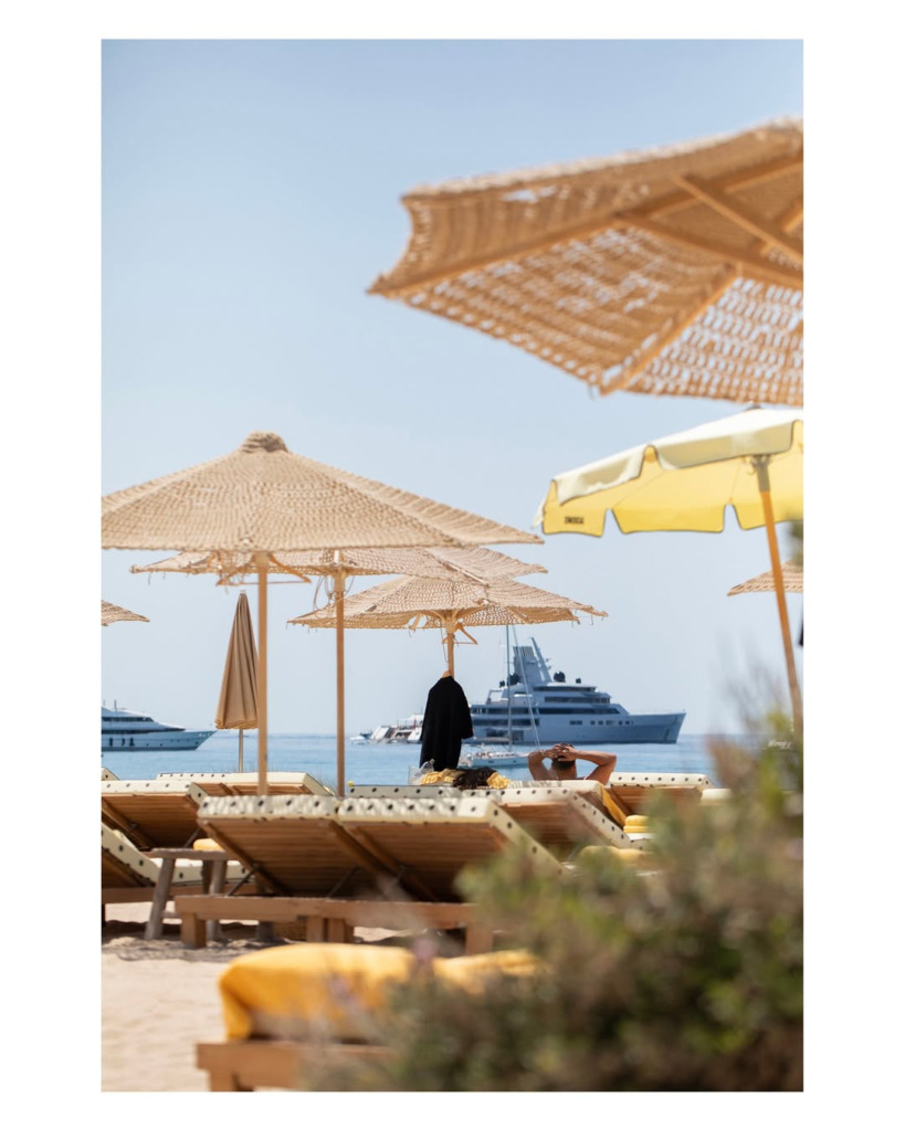 İbiza’nın En İyi Beach Club’ları ve Gece Kulüpleri