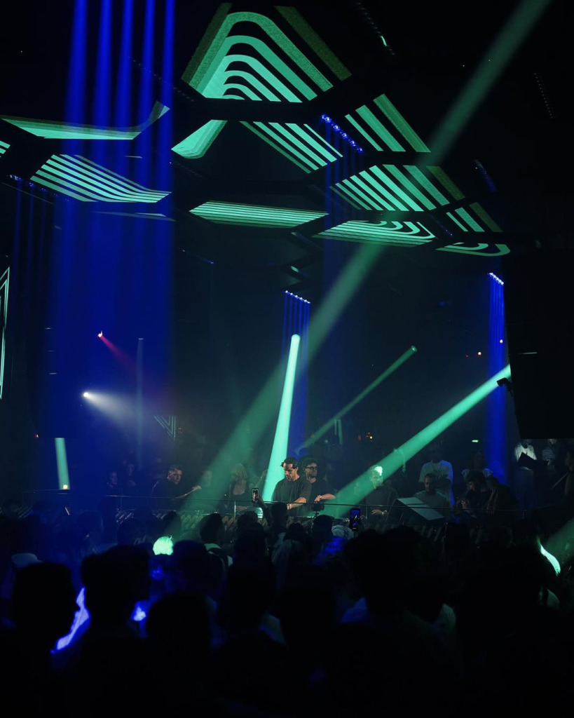 İbiza’nın En İyi Beach Club’ları ve Gece Kulüpleri