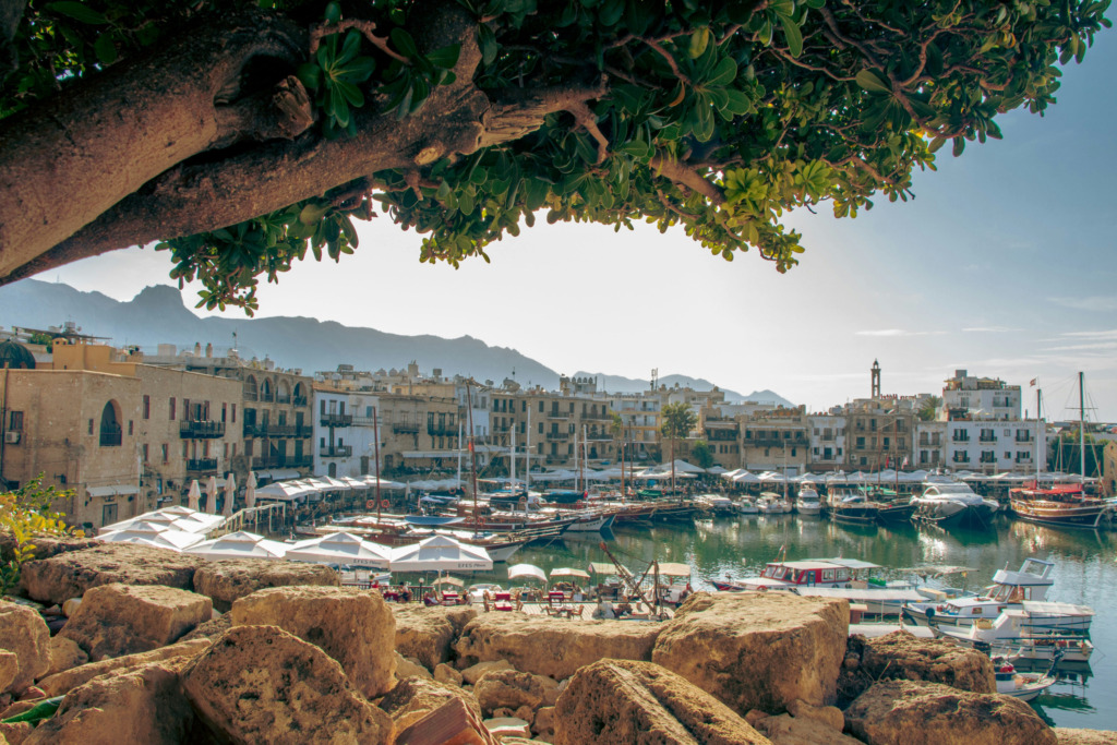 Girne: Mavinin, Tarihin ve Huzurun Buluştuğu Nokta