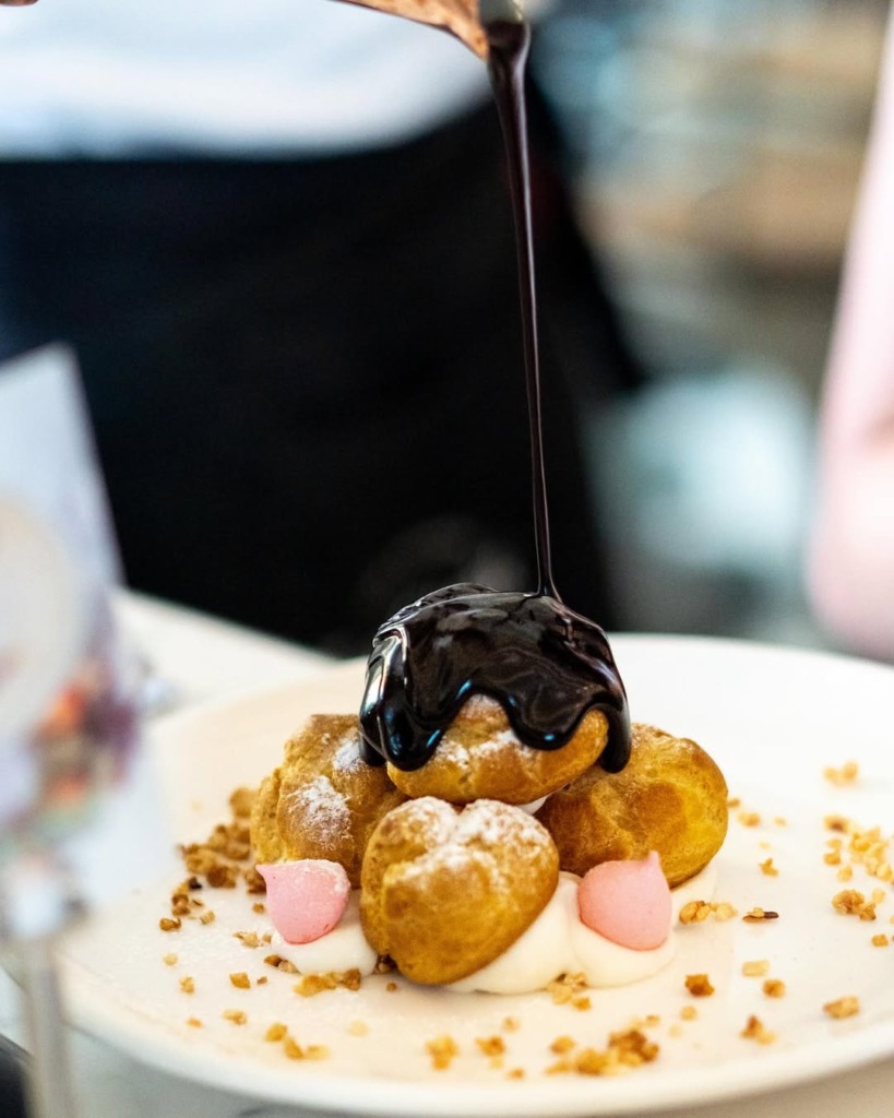 La Gioia profiterol