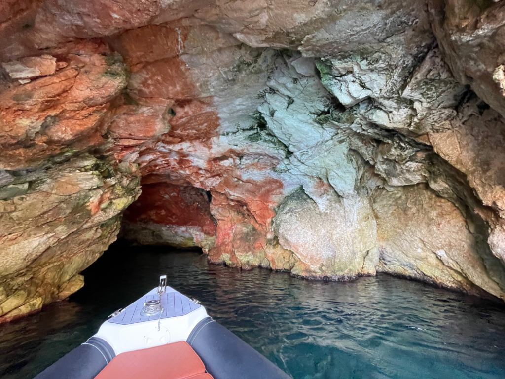 Kiklad Adaları’nda Üç Kardeş: Milos, Folegandros, Sifnos