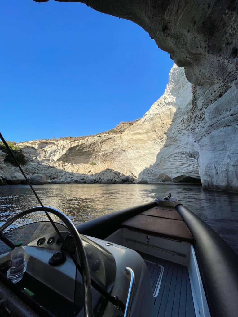 Kiklad Adaları’nda Üç Kardeş: Milos, Folegandros, Sifnos