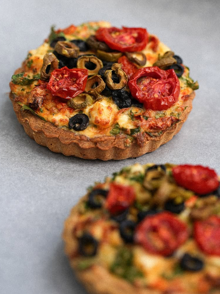 Nazende Bakery, domatesli kiş