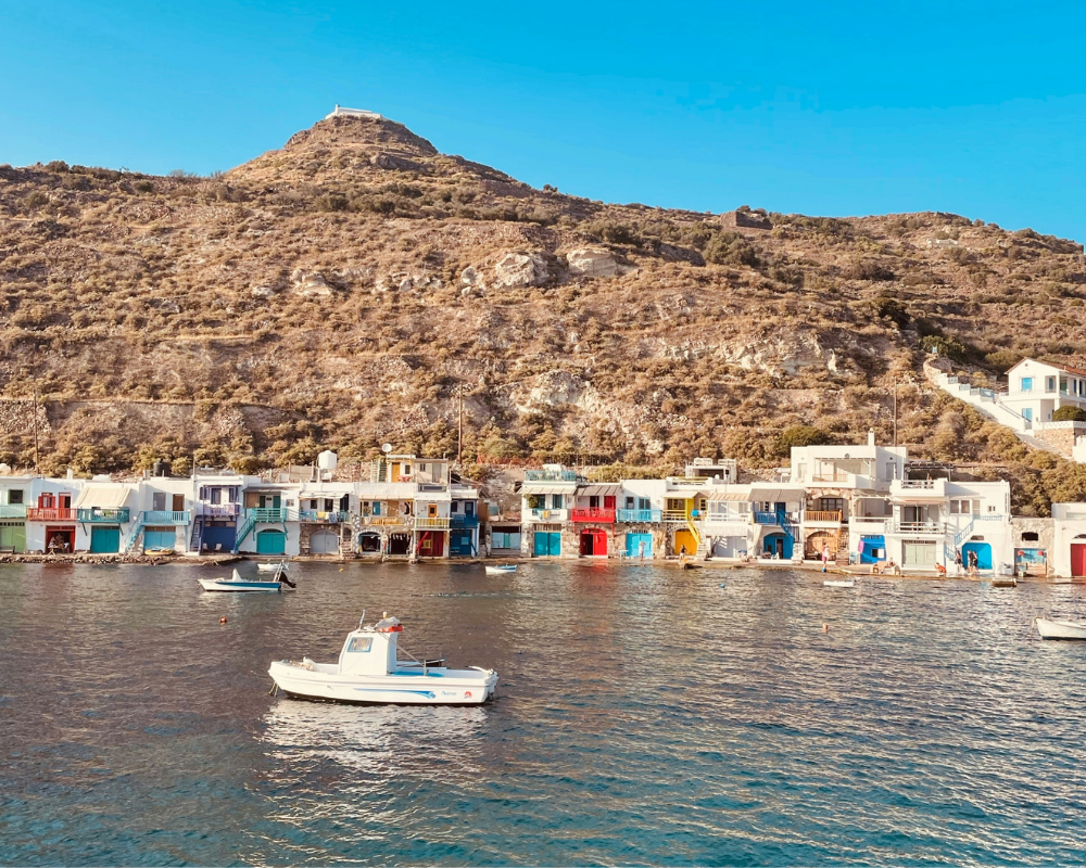 Kiklad Adaları’nda Üç Kardeş: Milos, Folegandros, Sifnos