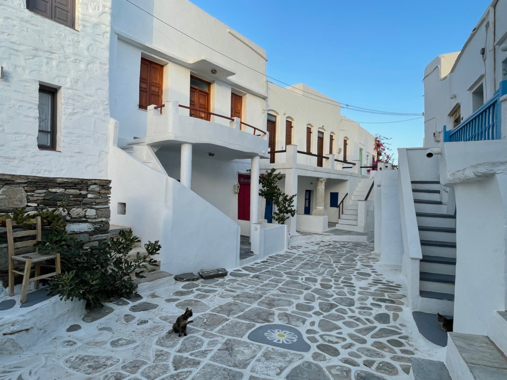 Kiklad Adaları’nda Üç Kardeş: Milos, Folegandros, Sifnos