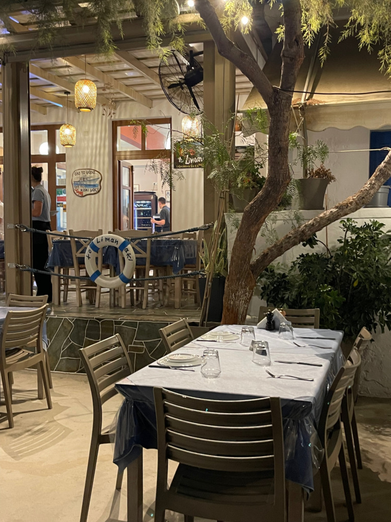Kiklad Adaları’nda Üç Kardeş: Milos, Folegandros, Sifnos