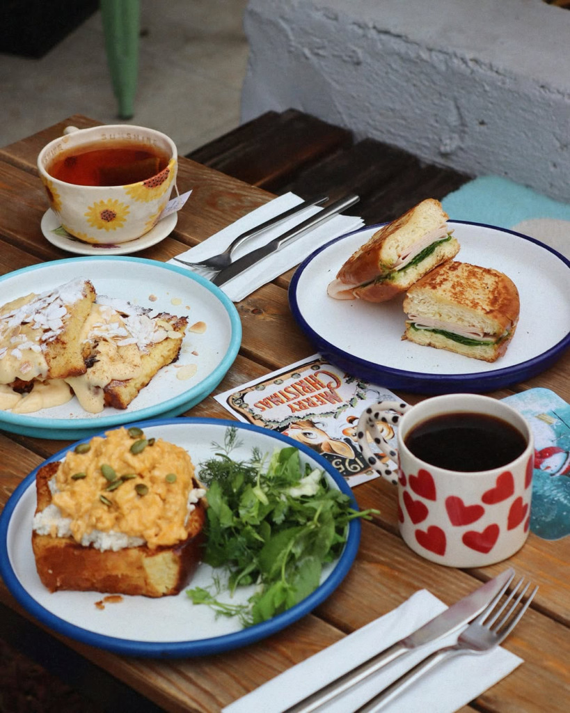 UN Bakery & Breakfast Club ekmekli kahvaltılıkları