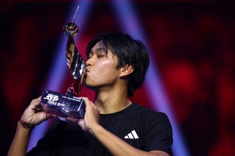 Alcaraz, Tsitsipas ve Sinner’in Yolunda: İşte Next Gen ATP Finals 2025 Şampiyonu