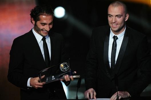 2010 yılı Puskas Ödül Töreni'nde Hamit Altıntop Puskas Ödülü'nü alıyor.