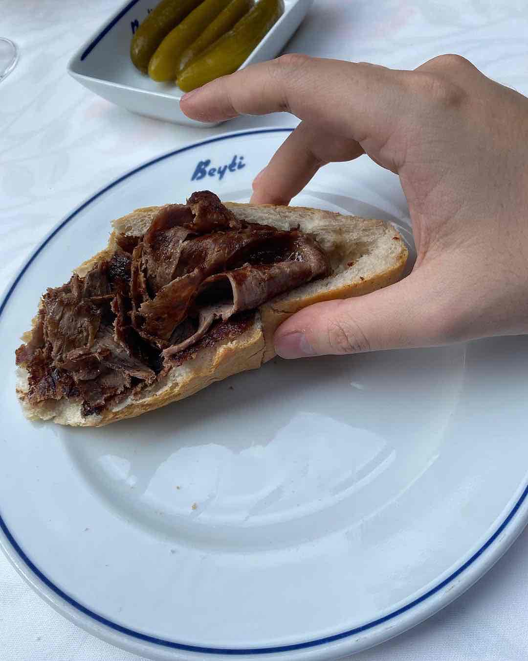 Beyti Restaurant döner ekmek