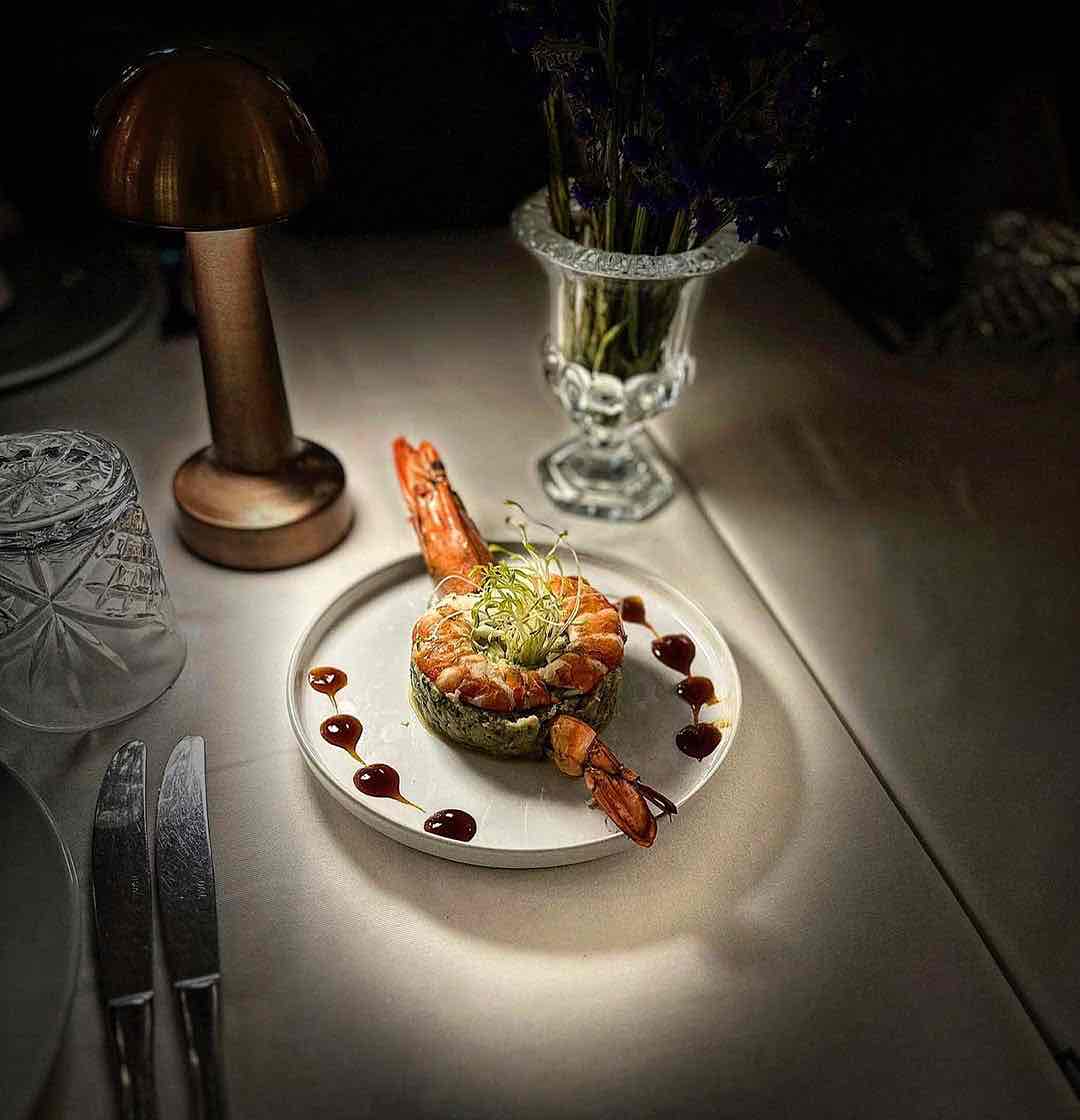 Eleos Restaurant imza tabak