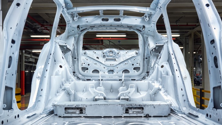Volvo EX60 megacasting tek parça döküm arka şasi, şasiye entegre hücre teknolojisi, SPA3 platformu