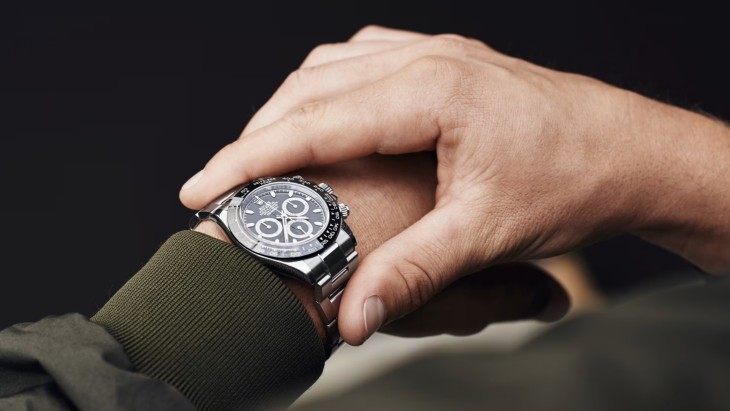 Rolex Daytona çelik siyah, bilek fotoğrafı