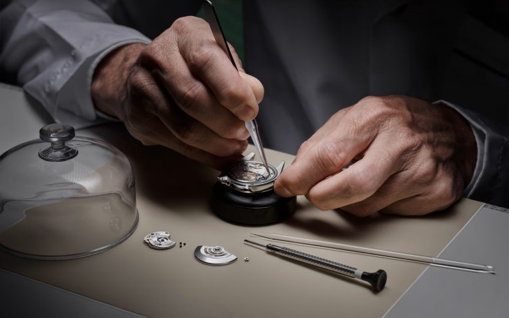 Rolex saat mekanizma bakımı, saat ustası, İsviçre